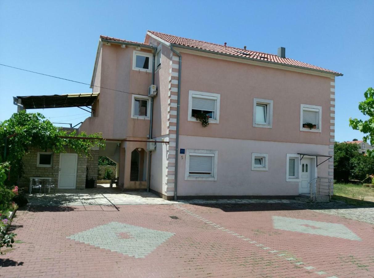 Apartments Saraden Vodice Exteriör bild